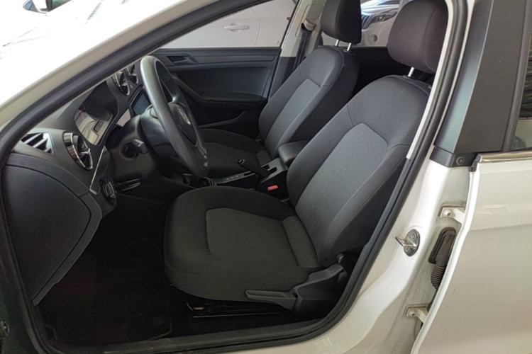 Used Volkswagen Jetta 2017 1.5L Manual Fashion Edition Left Front Seat