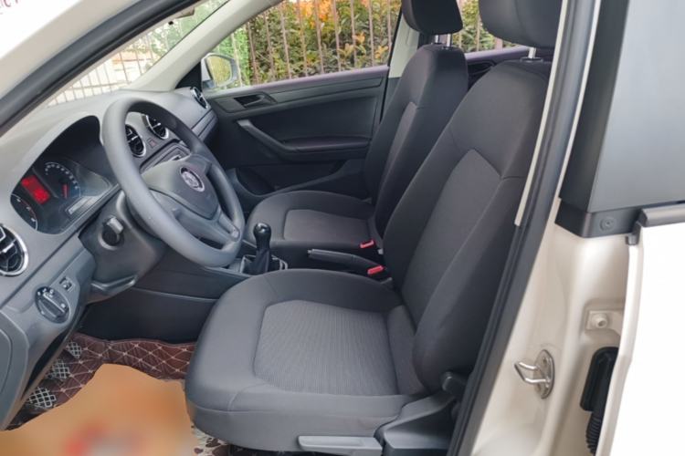 Used Volkswagen Jetta 2017 1.5L Manual Fashion Edition Left Front Seat