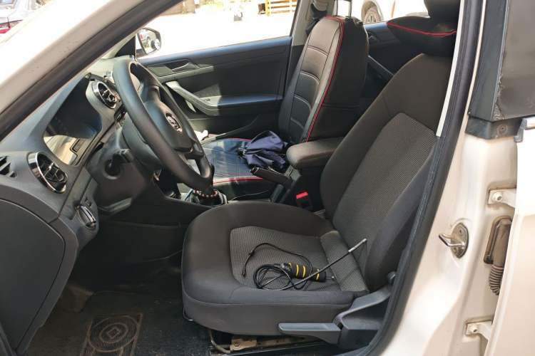 Used Volkswagen Jetta 2017 1.4L Manual Fashion Edition Left Front Seat
