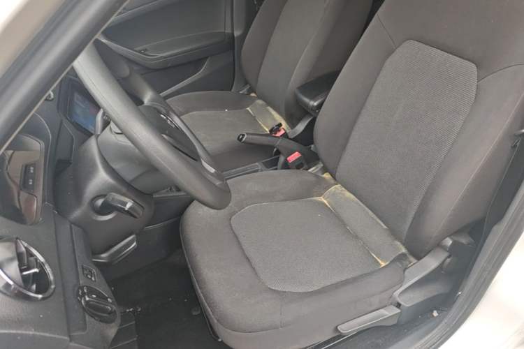 Used Volkswagen Jetta 2017 1.4L Manual Fashion Edition Left Front Seat