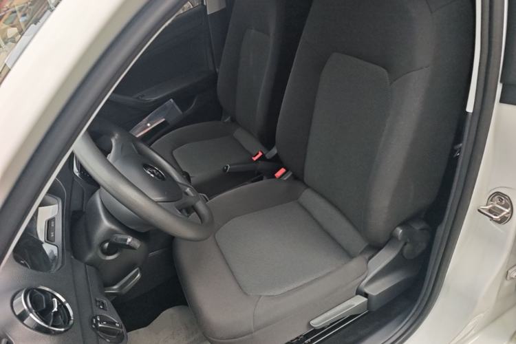 Used Volkswagen Jetta 2017 1.4L Manual Fashion Edition Left Front Seat