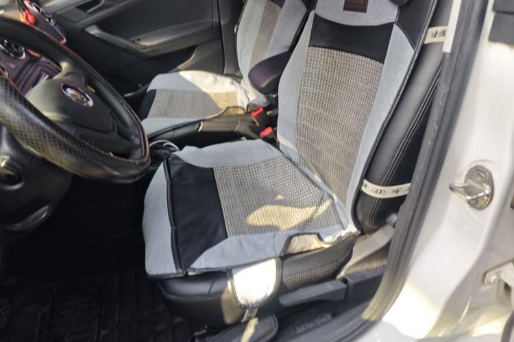 Used Volkswagen Jetta 2017 1.5L Automatic Fashion Model Left Front Seat