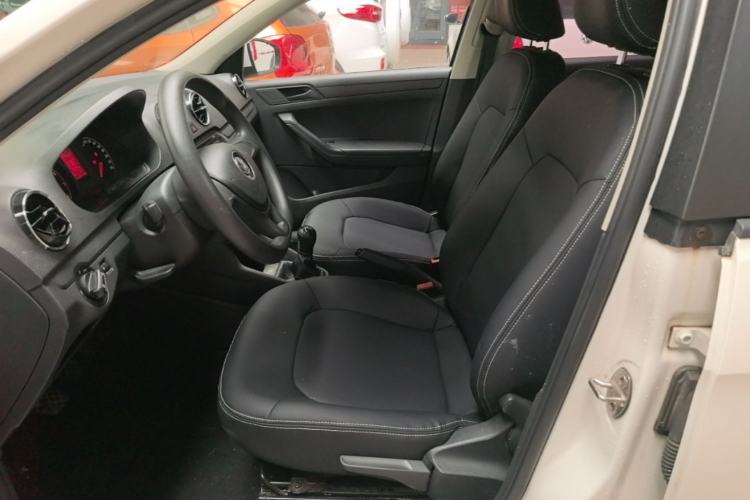 Used Volkswagen Jetta 2017 1.4L Manual Fashion Edition Left Front Seat