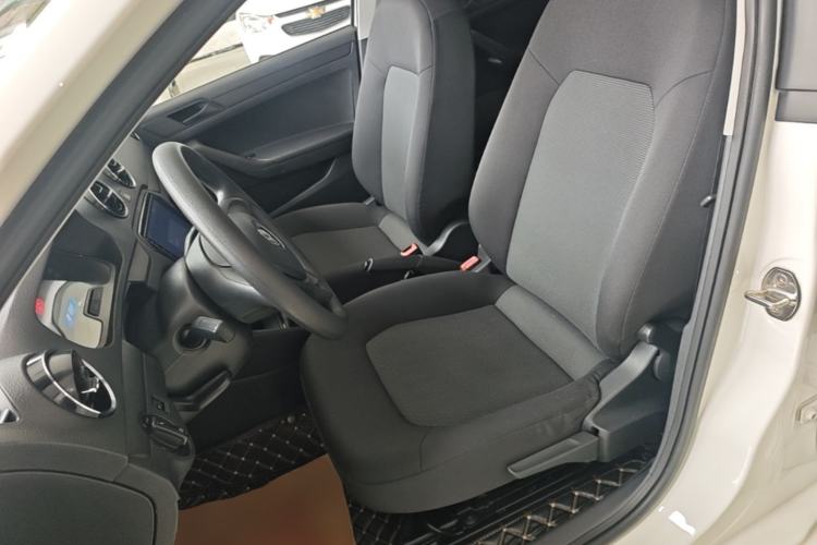 Used Volkswagen Jetta 2017 1.4L Manual Fashion Edition Left Front Seat