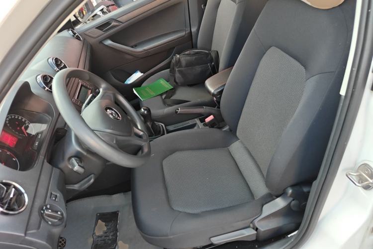 Used Volkswagen Jetta 2017 1.5L Manual Fashion Edition Left Front Seat