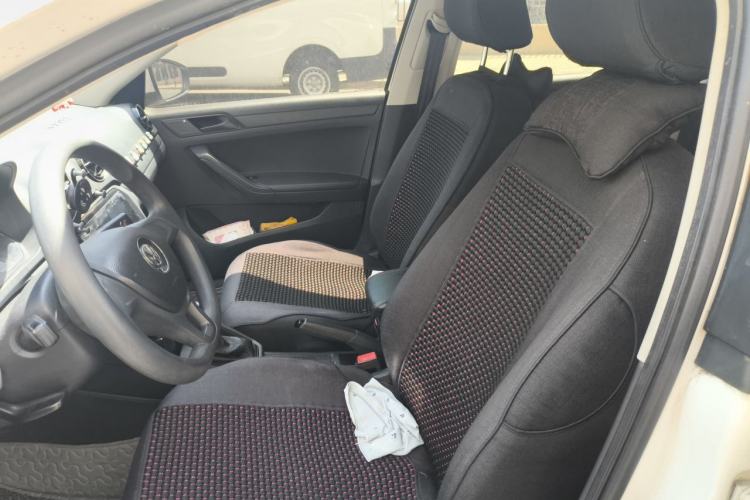 Used Volkswagen Jetta 2017 1.5L Automatic Fashion Model Left Front Seat