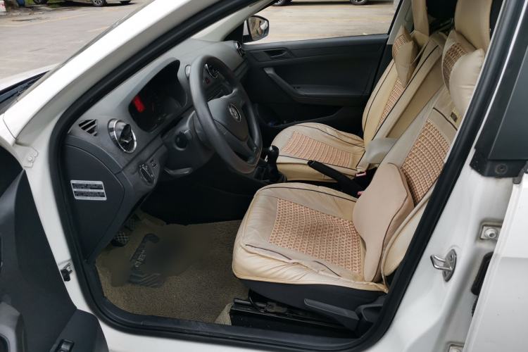 Used Volkswagen Jetta 2017 1.4L Manual Fashion Edition Left Front Seat