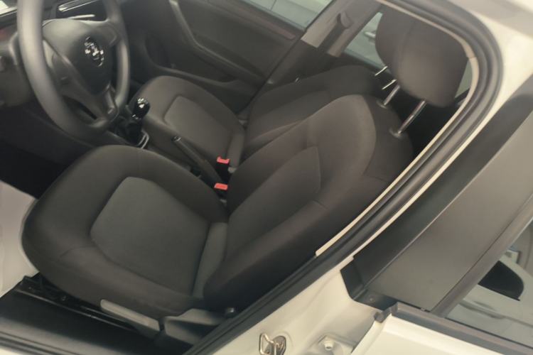 Used Volkswagen Jetta 2017 1.4L Manual Fashion Edition Left Front Seat