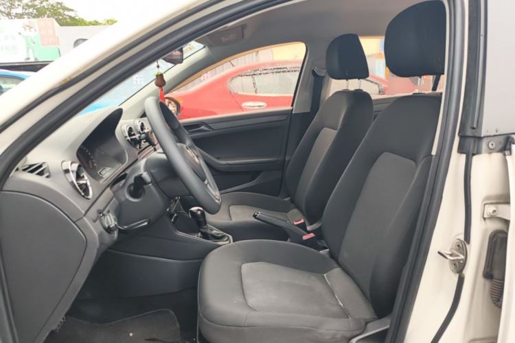 Used Volkswagen Jetta 2017 1.5L Automatic Fashion Model Left Front Seat