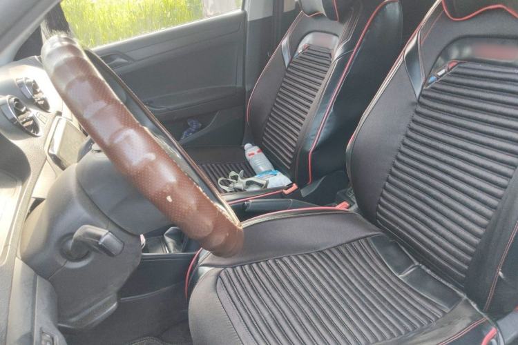 Used Volkswagen Jetta 2017 1.4L Manual Fashion Edition Left Front Seat