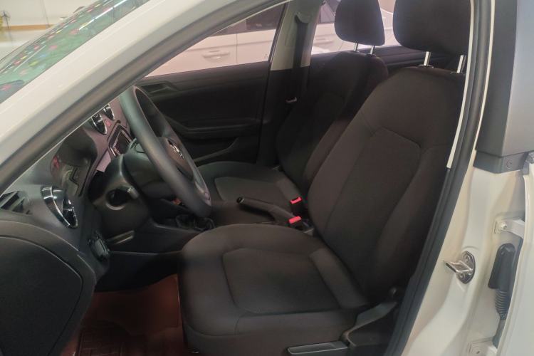 Used Volkswagen Jetta 2017 1.4L Manual Fashion Edition Left Front Seat