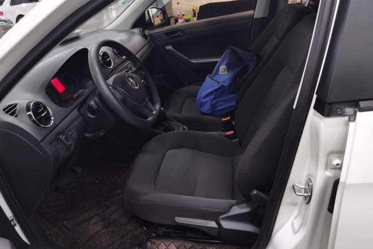 Used Volkswagen Jetta 2017 1.5L Automatic Fashion Model Left Front Seat