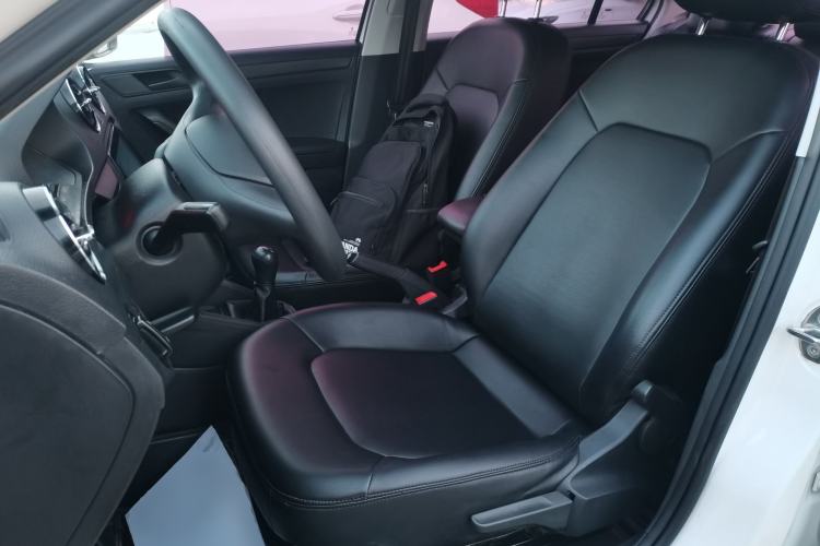 Used Volkswagen Jetta 2017 1.5L Manual Fashion Edition Left Front Seat