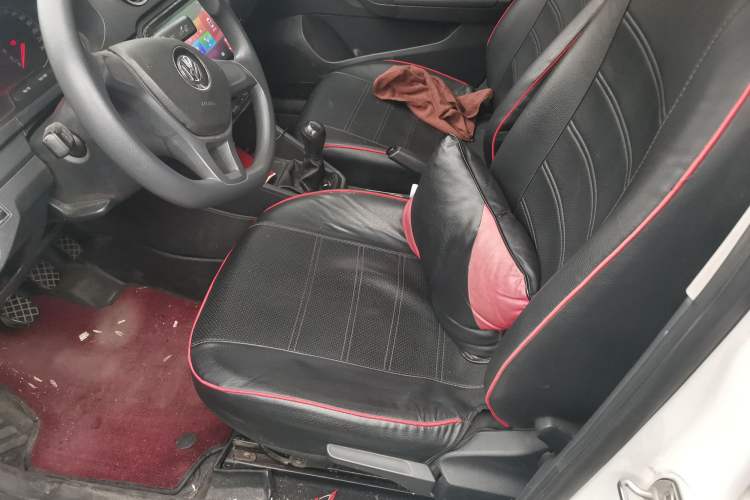 Used Volkswagen Jetta 2017 1.4L Manual Fashion Edition Left Front Seat