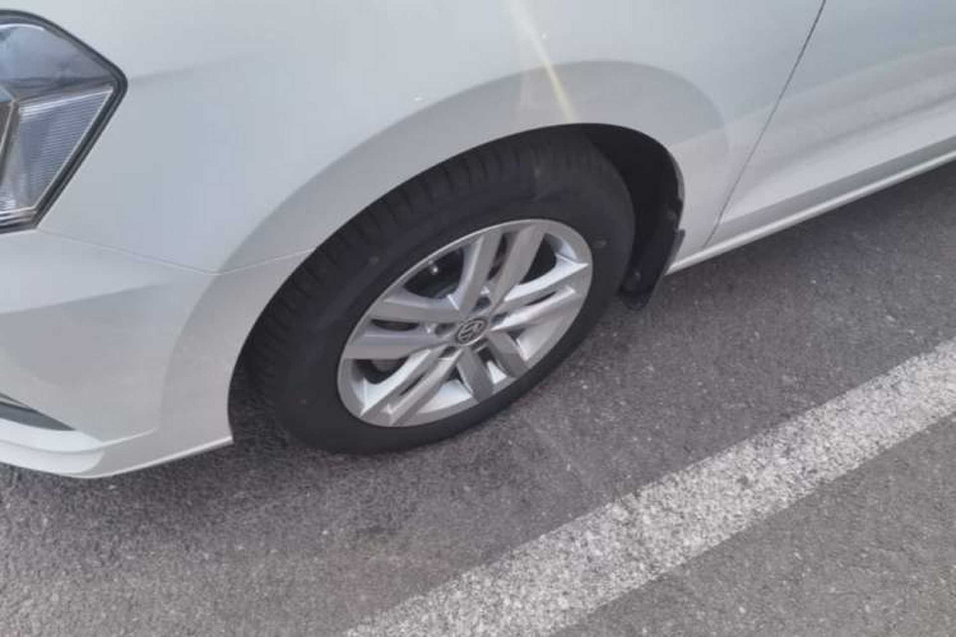 Used Volkswagen Jetta 2017 1.5L Automatic Comfort Model Left Front Wheel Hub