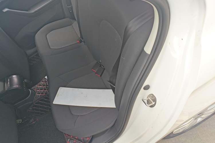 Used Volkswagen Jetta 2017 1.4L Manual Fashion Edition Left Rear Seat