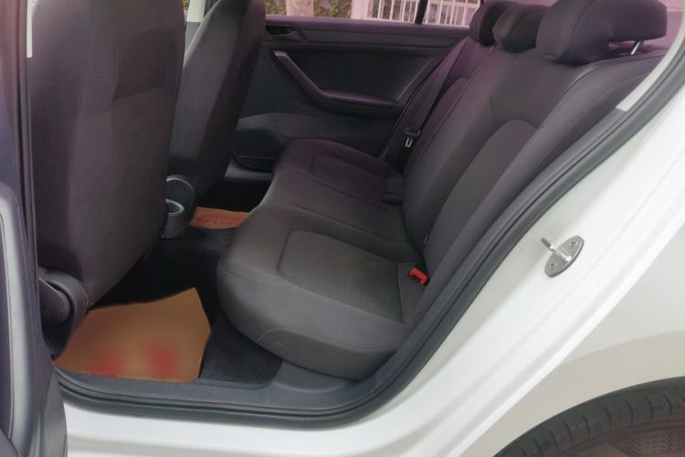 Used Volkswagen Jetta 2017 1.5L Automatic Fashion Model Left Rear Seat