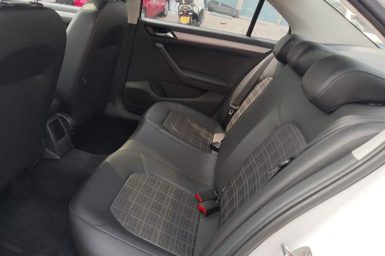 Used Volkswagen Jetta 2017 1.5L Automatic Comfort Model Left Rear Seat