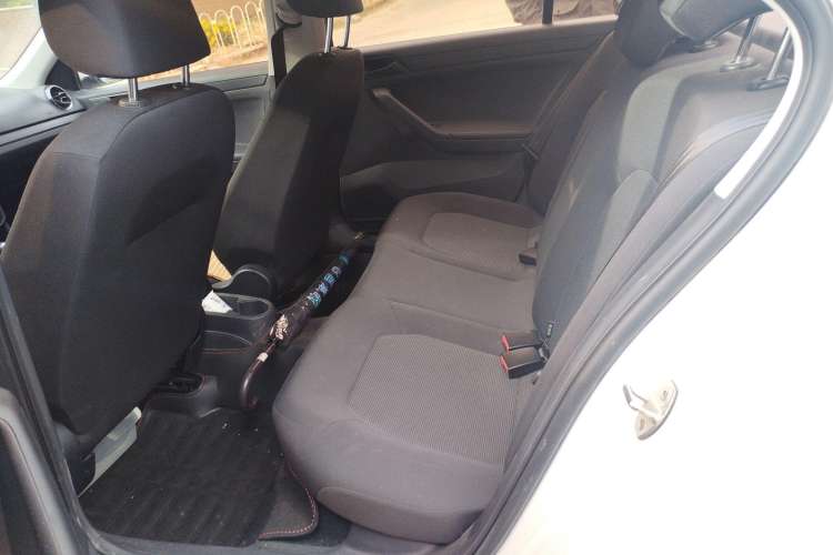 Used Volkswagen Jetta 2017 1.5L Automatic Fashion Model Left Rear Seat