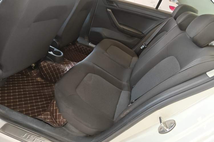 Used Volkswagen Jetta 2017 1.4L Manual Fashion Edition Left Rear Seat
