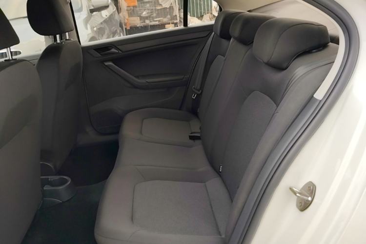 Used Volkswagen Jetta 2017 1.5L Automatic Fashion Model Left Rear Seat