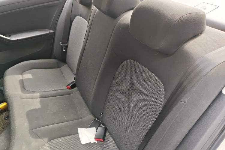Used Volkswagen Jetta 2017 1.5L Automatic Fashion Model Left Rear Seat
