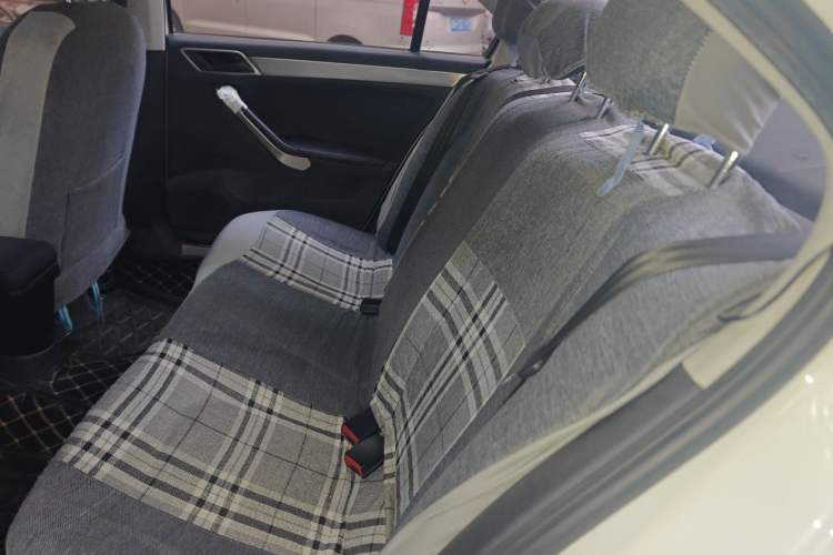 Used Volkswagen Jetta 2017 1.5L Automatic Fashion Model Left Rear Seat