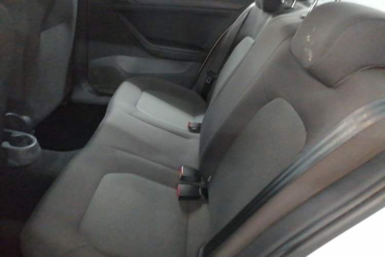 Used Volkswagen Jetta 2017 1.5L Automatic Fashion Model Left Rear Seat