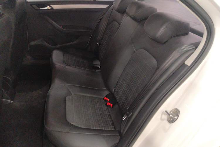 Used Volkswagen Jetta 2017 1.5L Automatic Comfort Model Left Rear Seat