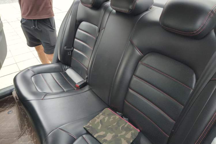 Used Volkswagen Jetta 2017 1.5L Automatic Fashion Model Left Rear Seat