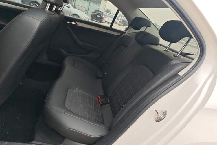 Used Volkswagen Jetta 2017 1.5L Automatic Comfort Model Left Rear Seat