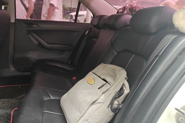 Used Volkswagen Jetta 2017 1.5L Automatic Fashion Model Left Rear Seat