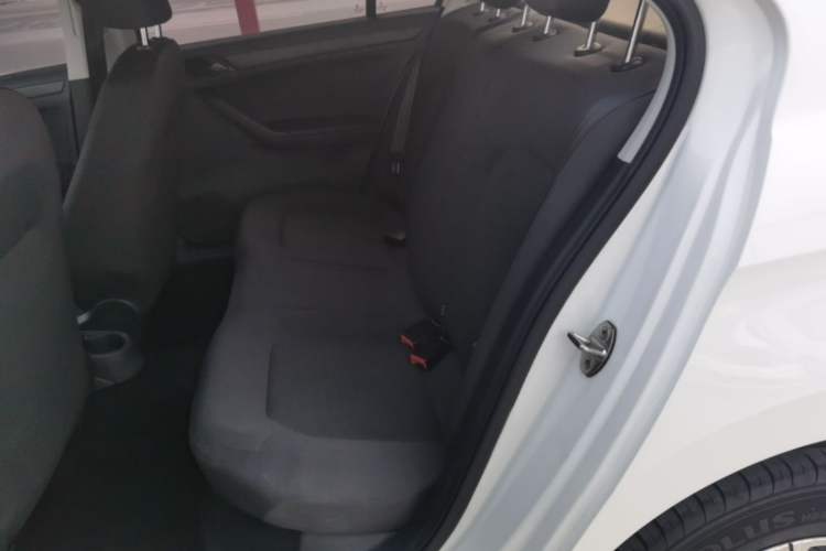 Used Volkswagen Jetta 2017 1.5L Automatic Fashion Model Left Rear Seat