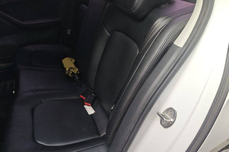 Used Volkswagen Jetta 2017 1.5L Automatic Fashion Model Left Rear Seat