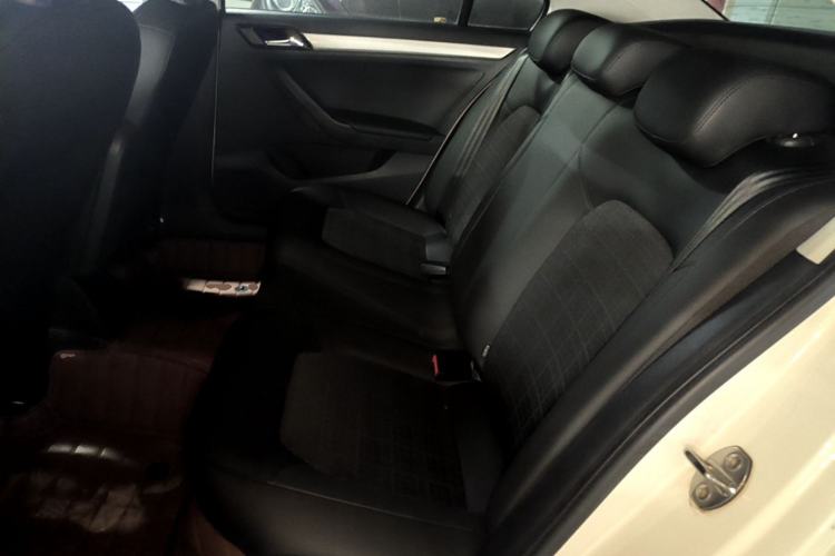 Used Volkswagen Jetta 2017 1.5L Manual Comfort Model Left Rear Seat