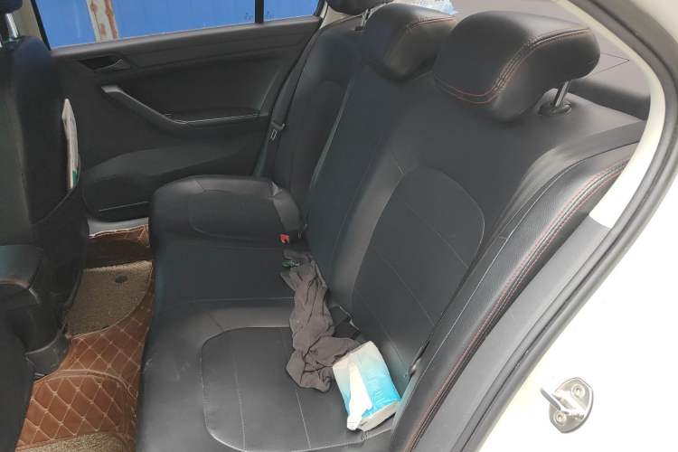 Used Volkswagen Jetta 2017 1.5L Automatic Fashion Model Left Rear Seat