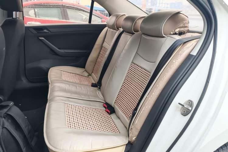 Used Volkswagen Jetta 2017 1.5L Automatic Fashion Model Left Rear Seat