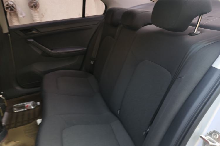 Used Volkswagen Jetta 2017 1.5L Automatic Fashion Model Left Rear Seat