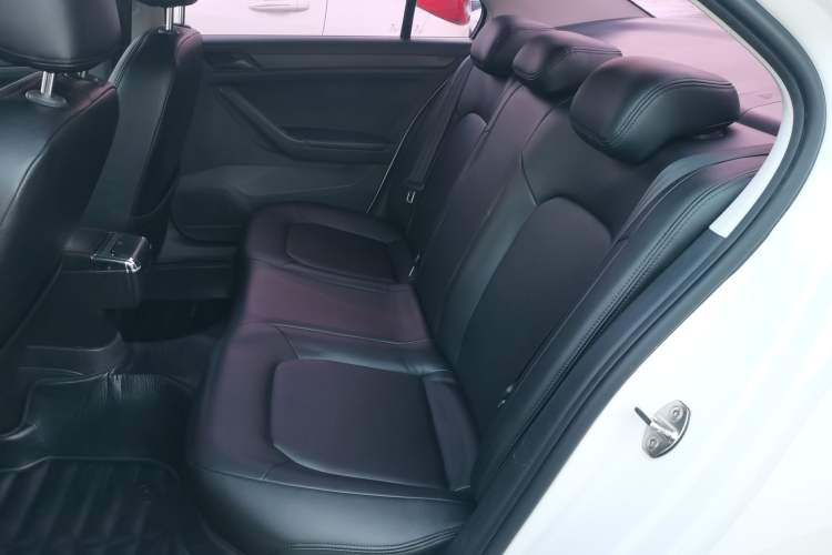 Used Volkswagen Jetta 2017 1.5L Manual Fashion Edition Left Rear Seat