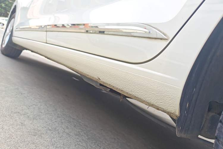 Used Volkswagen Jetta 2017 1.4L Manual Fashion Edition Left Side Sill