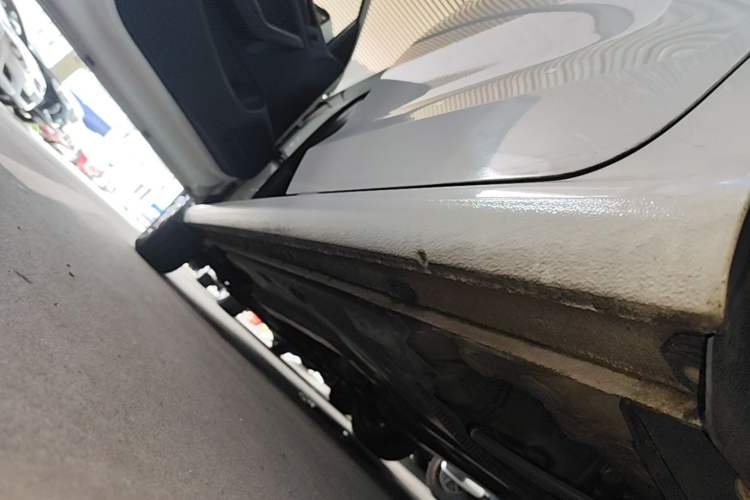 Used Volkswagen Jetta 2017 1.5L Manual Fashion Edition Left Side Sill