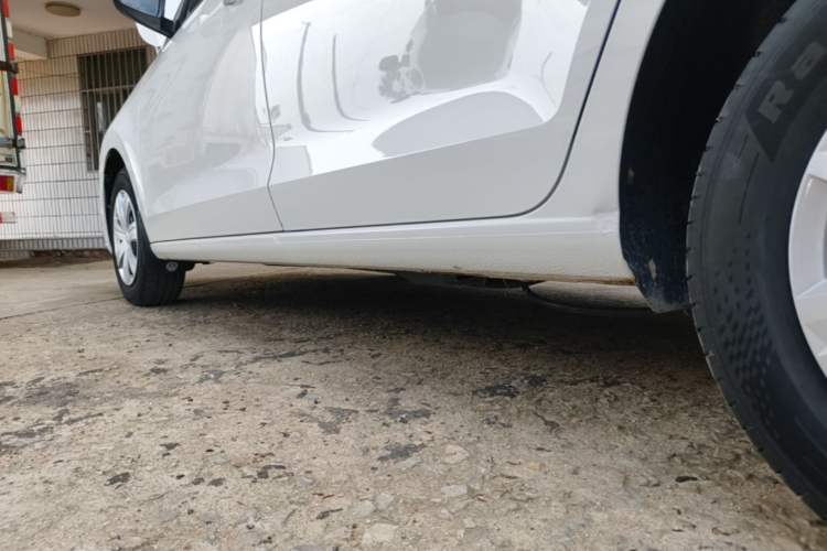 Used Volkswagen Jetta 2017 1.5L Manual Fashion Edition Left Side Sill