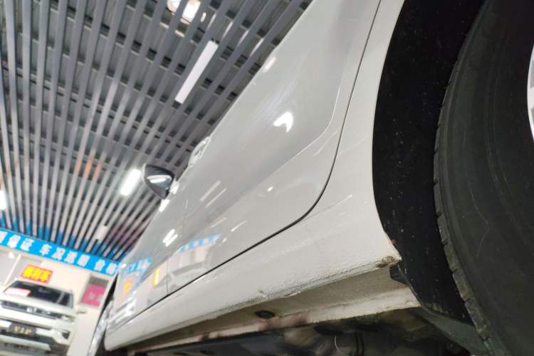 Used Volkswagen Jetta 2017 1.5L Manual Fashion Edition Left Side Sill