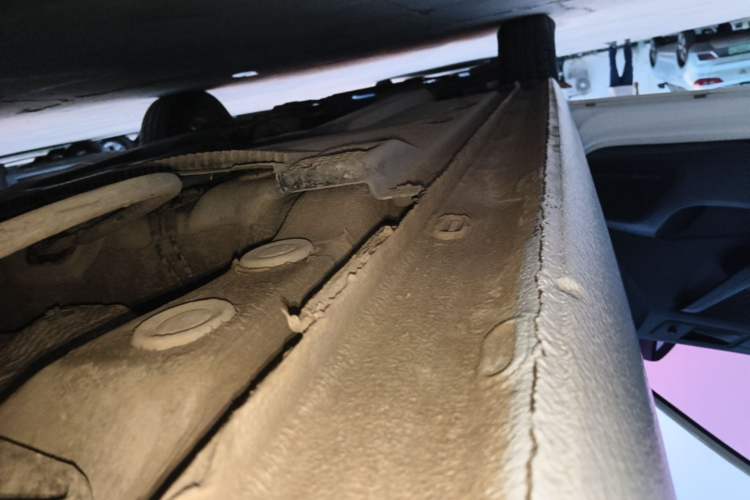 Used Volkswagen Jetta 2017 1.5L Manual Fashion Edition Left Side Sill