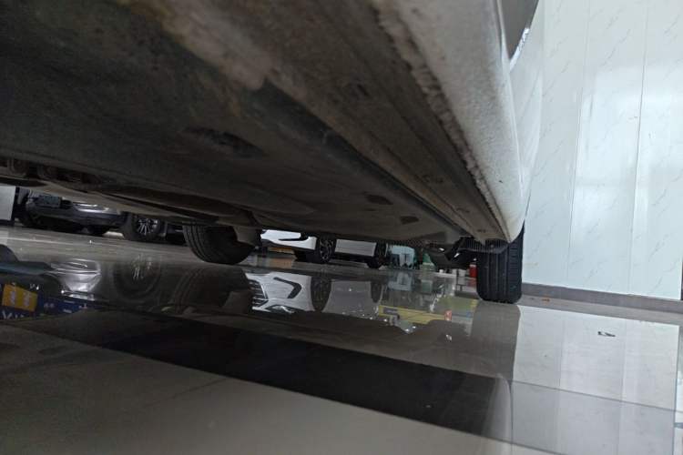 Used Volkswagen Jetta 2017 1.5L Manual Fashion Edition Left Side Sill