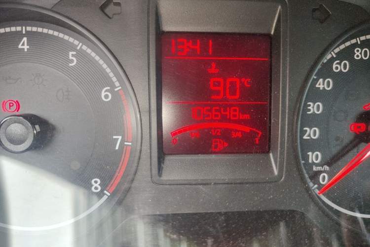 Used Volkswagen Jetta 2017 1.5L Manual Comfort Model Odometer Close Up