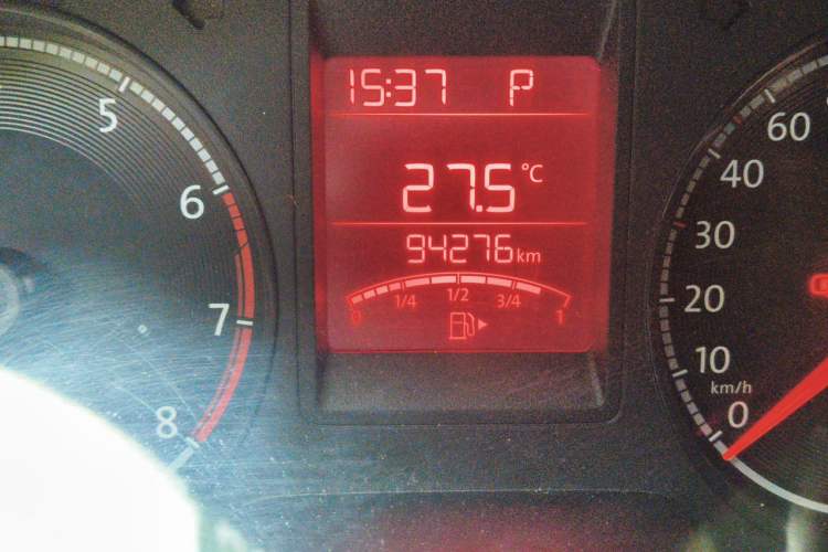 Used Volkswagen Jetta 2017 1.5L Automatic Comfort Model Odometer Close Up