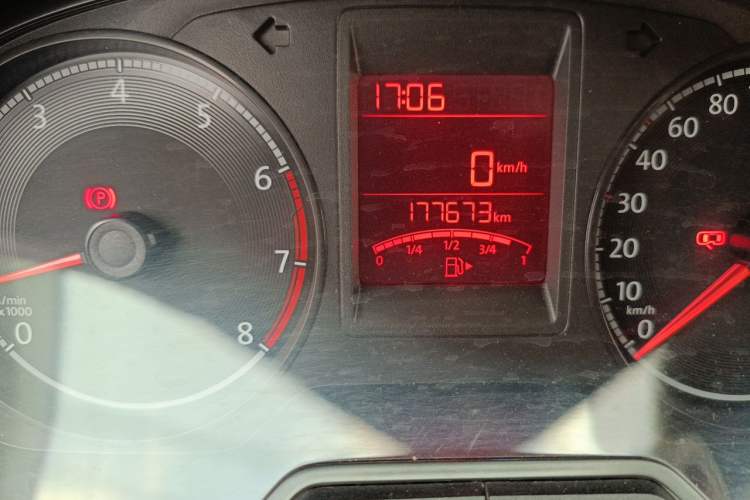 Used Volkswagen Jetta 2017 1.5L Manual Comfort Model Odometer Close Up