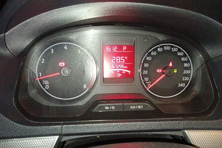 Used Volkswagen Jetta 2017 1.5L Automatic Comfort Model Odometer Close Up