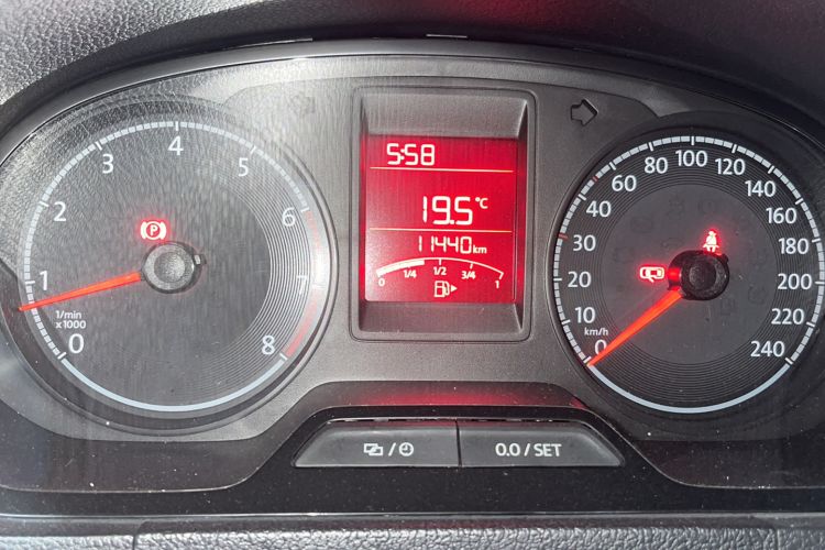 Used Volkswagen Jetta 2017 1.4L Manual Fashion Edition Odometer Close Up